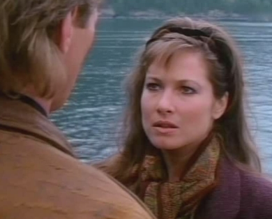 Angus MacGyver Trucs et Astuces - 3x01 A La Recherche de l'Amour Perdu 1 - Lisa, une ancienne connaissance de MacGyver