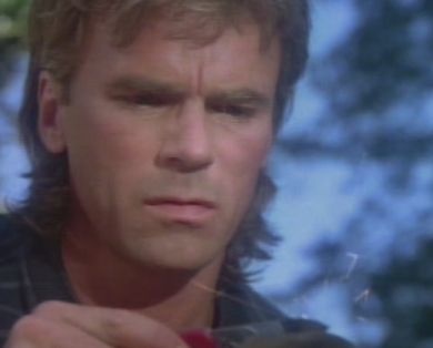 Angus MacGyver Trucs et Astuces - 4x01 Le Secret de la Maison Parker - 5