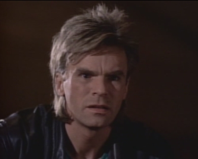 Angus MacGyver Trucs et Astuces - 4x09 Cléo Rocks - MacGyver médusé de voir Murdoc en vie