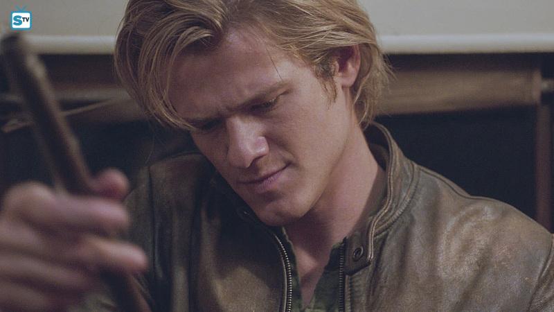 Angus MacGyver Trucs et Astuces - 1x05 Train-Train - MacGyver