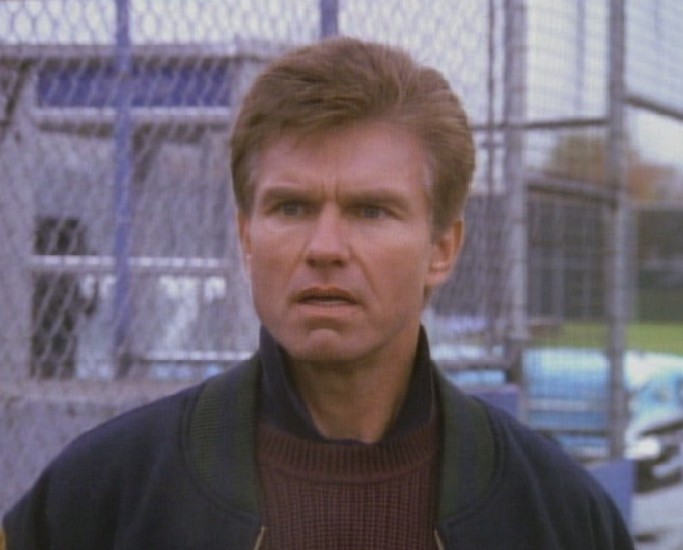 Angus MacGyver Trucs et Astuces - 6x11 Va y Avoir du Sport - 5