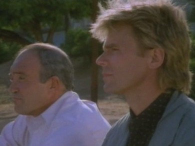 Angus MacGyver Trucs et Astuces - 2x01 Le Liquidateur - MacGyver et Jimmy