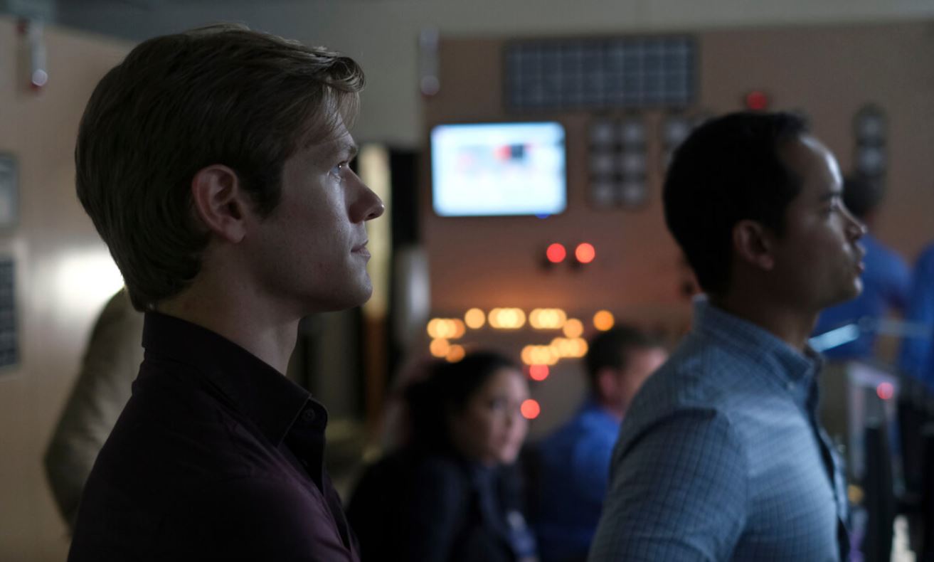 Angus MacGyver Trucs et Astuces - 4x09 Code Nemesis - Phillip Lasky fera tout son possible pour sauver la ville Angus MacGyver Trucs et Astuces - 4x09 Code Nemesis - Phillip Lasky fera tout son possible pour sauver la ville