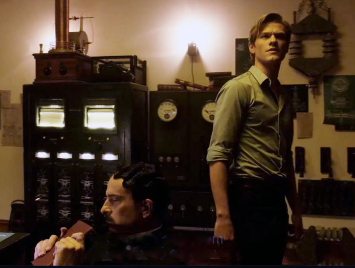Angus MacGyver Trucs et Astuces - 4x10 Le Rêve de Mac - Nikola Tesla et MacGyver en 1920 Angus MacGyver Trucs et Astuces - 4x10 Le Rêve de Mac - Nikola Tesla et MacGyver en 1920