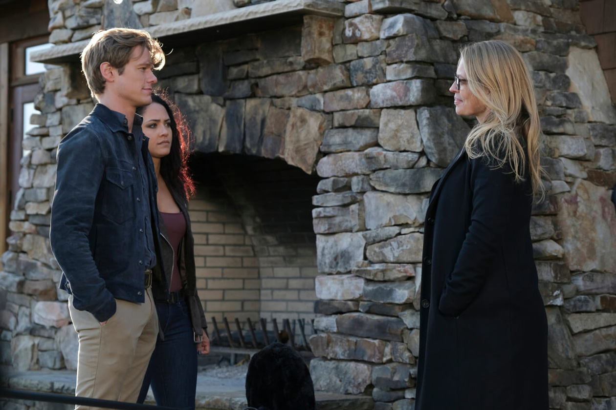 Angus MacGyver Trucs et Astuces - 4x12 Loyauté - Riley et Mac rejoignent Codex