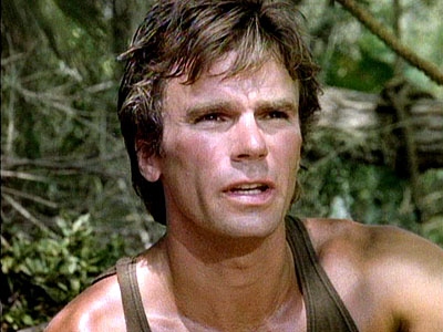 Angus MacGyver Trucs et Astuces - 1x03 Le Triangle d'Or - MacGyver